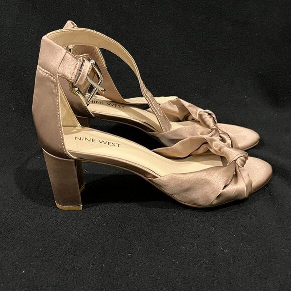 Nine West Nude Ankle Clasp Chunky Heel Sandal - Picture 5 of 7